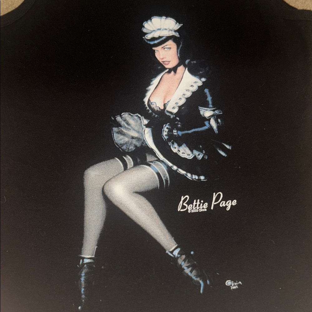 Bettie Page 2003 Vintage rare maid Black Graphic Tank Top 100% cotton - Picture 2 of 4